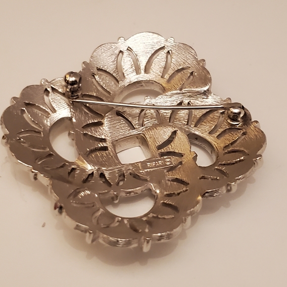 TRIFARI Double infinity symbols brooch pin, with textured and smooth finishes - Picture 11 of 16